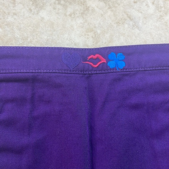Married to the Mob Purple Pleated Mini Skirt NWT Size M Y2K Streetwear Button - Picture 4 of 16